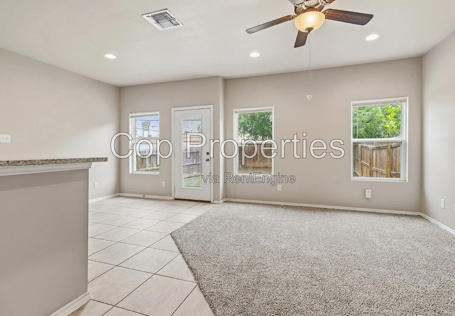 3 bed, 2.5 bath, 1368 sqft, $1,750 — Photo 4