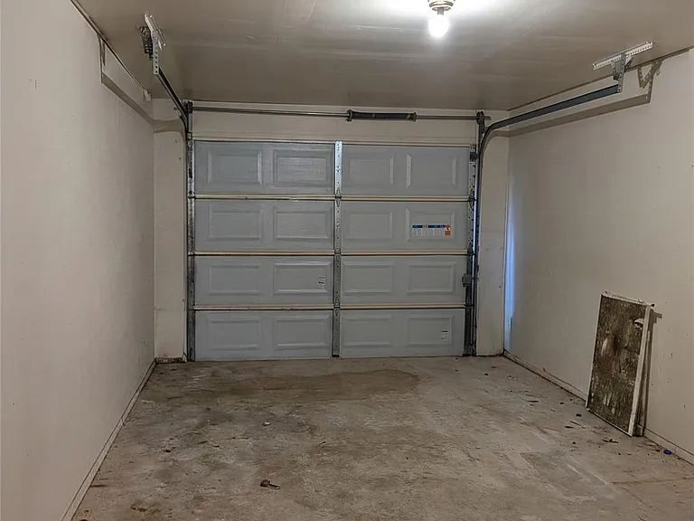 1507 Earle St — Photo 15