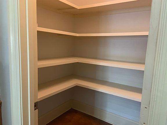 Kitchen pantry