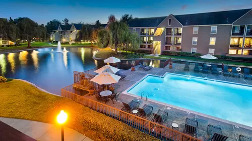 Heated Swimming Pool - Riva Terra Apartments at Redwood Shores