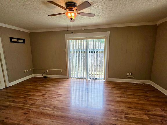 3rd image of 107 Tyler Dr