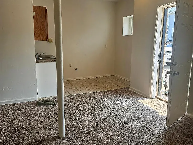 1618 Albert St #A — Photo 7