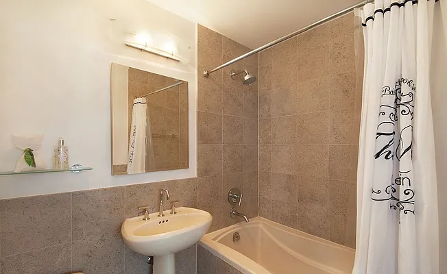 Rented by Compass | media 14