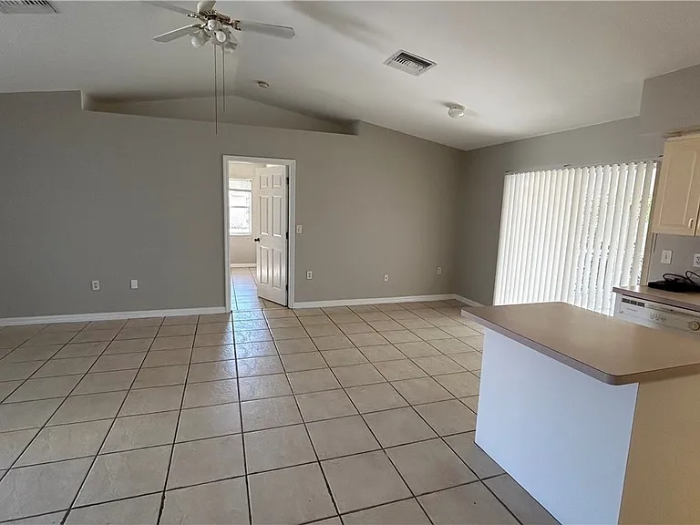 10738 Cocoatree Ct — Photo 2