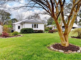 3 Joan Cir, Newport News, VA 23601