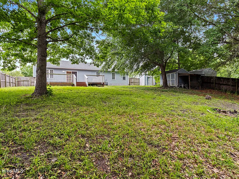 103 Nicole Ct — Photo 21