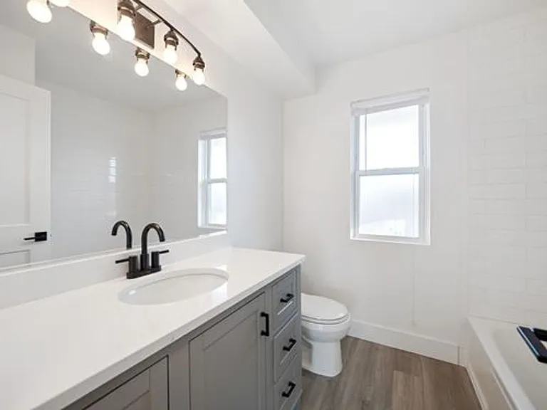314 Oakland Ave — Photo 11