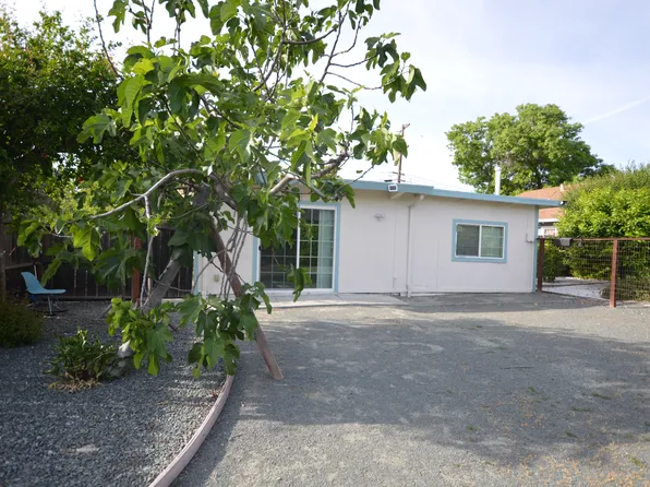 1800 Devon Ct #A, Concord, CA 94520