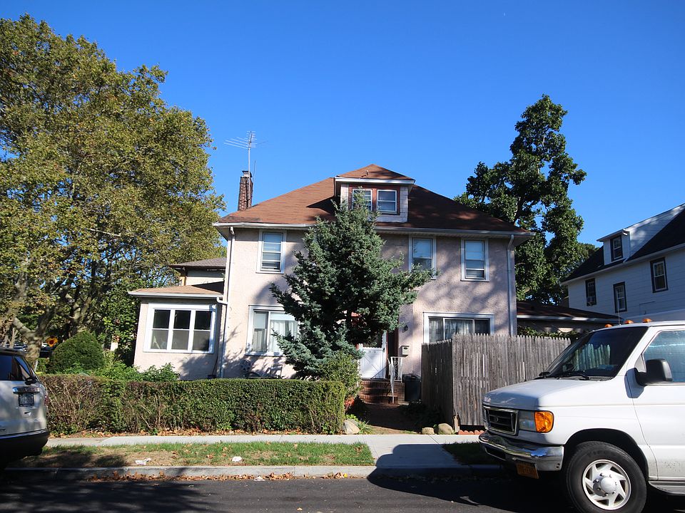 2nd image of 2903 161st St
