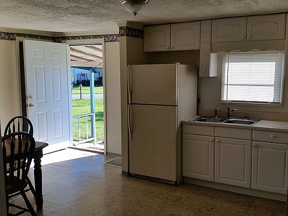 5th image of 3023 SE 19th Ct
