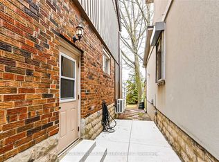 25 Mann Ave, Toronto, ON M4S 2Y2