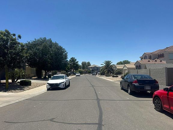 4th image of 38607 N Dave St