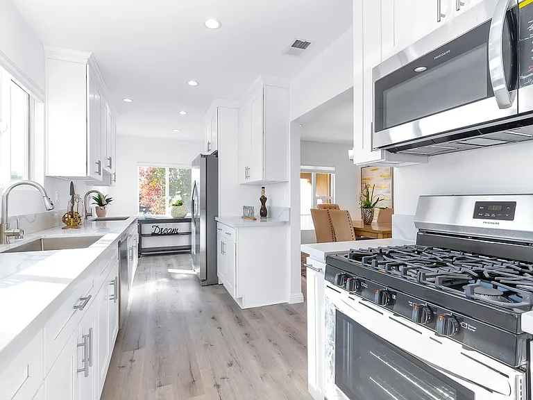 1510 S Durango Ave — Photo 10