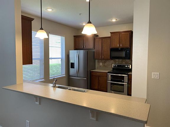 5th image of 10371 Lake District Ln