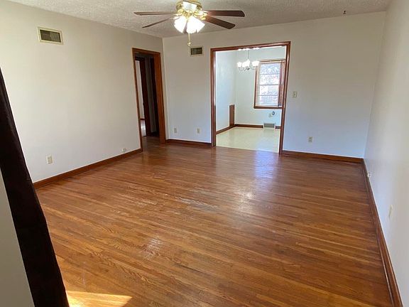 3rd image of 335 S Prospect Ave