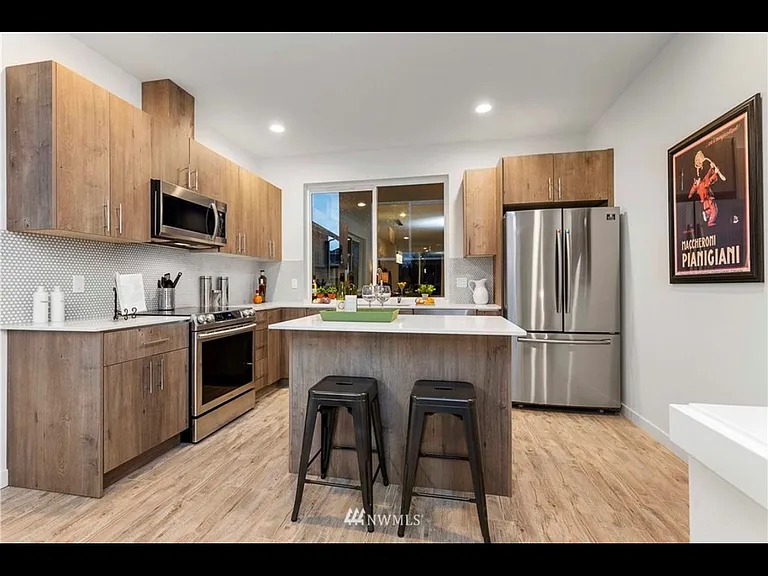 9221 Ashworth Ave N #C — Photo 11