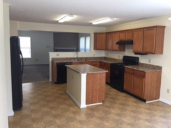 4th image of 10389 Butler Dr