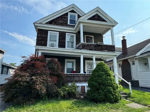 166 Malverne Dr, Syracuse, NY 13208