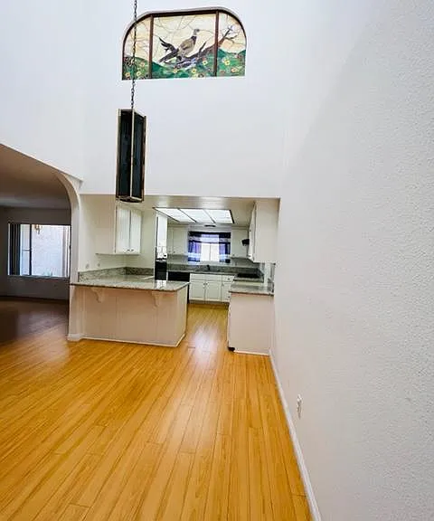 4622 W Broadway — Photo 14