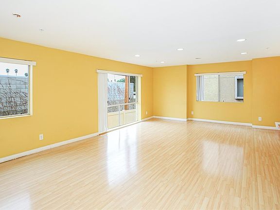 3rd image of 110 W Maple St Unit 32