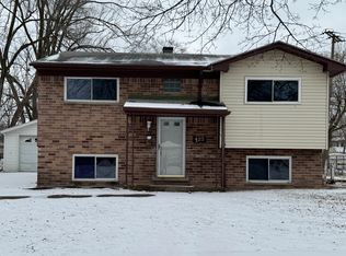 423 Shotka St, Westland, MI 48186