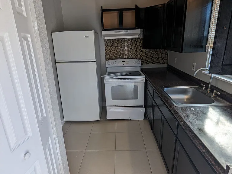 4178 Lorenzo Ct #3 — Photo 4