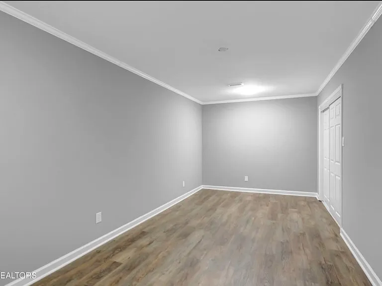 1453 Overton Ln — Photo 9