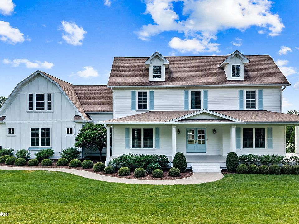 1st image of 3987 Hidden Falls Dr