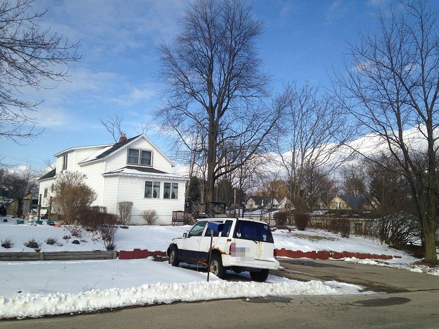 1st image of 813 E Danaher St