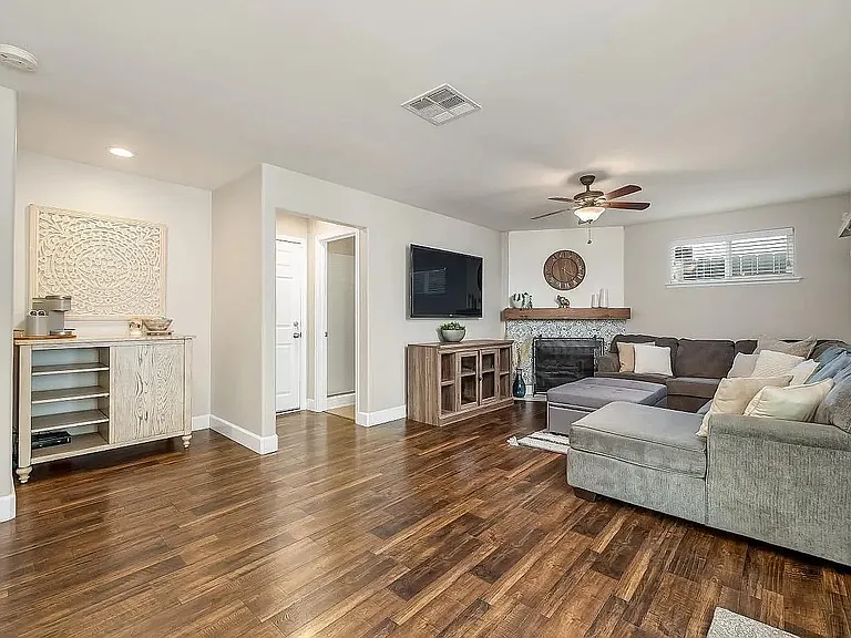 152 W Omaha Ave — Photo 6
