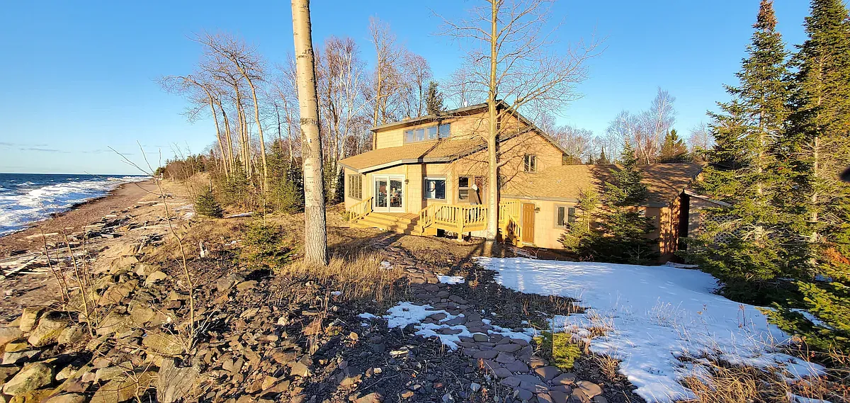 4249 Cedar Bay Rd — Photo 2