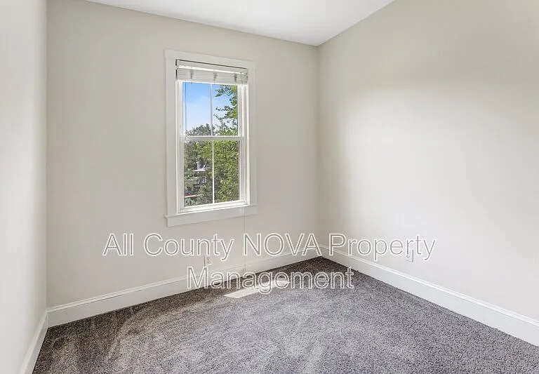 8753 Signal Hill Rd #3 — Photo 13