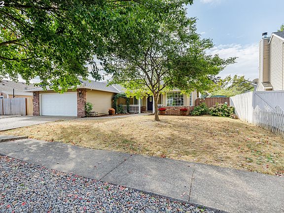 3rd image of 314 Julie Ann Dr