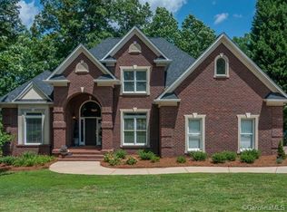 150 Lynn Cove Ln, Mooresville, NC 28117