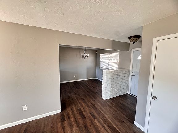 4th image of 3417 NE 33rd Ct