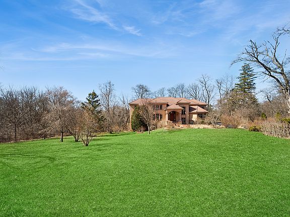 3rd image of 740 Ravinia Glen Pl
