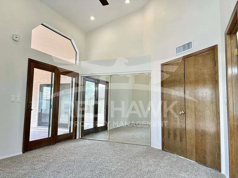 3839 E Cherokee St — Photo 11