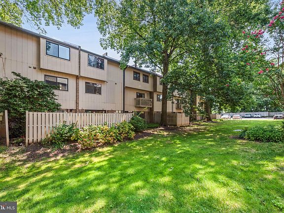 4th image of 2515 Glengyle Dr #137