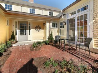 8 Fox Meadow Cir, Weston, MA 02493