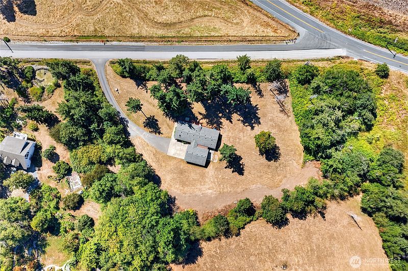 3rd image of 12953 Marihugh Road