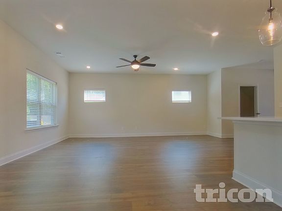 2nd image of 432 Cantrell Dr