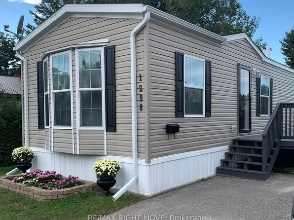 1298 Hilltop Rd, Severn, ON L3V 0V1