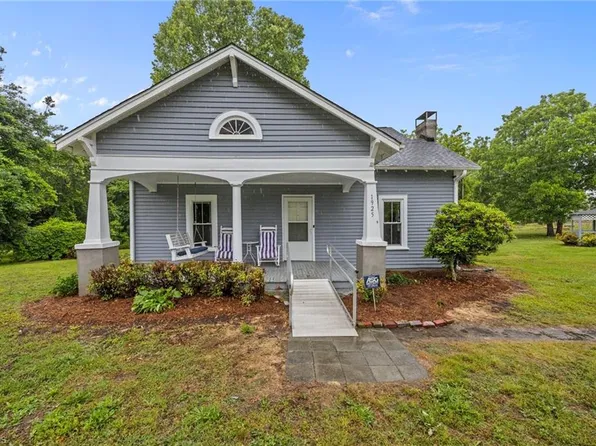 1925 Old Plank Rd, Sophia, NC 27350