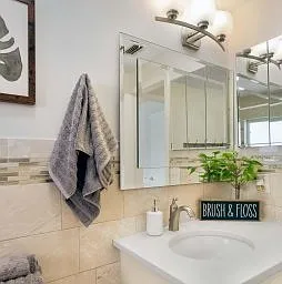 2212 Mindanao Dr — Photo 24