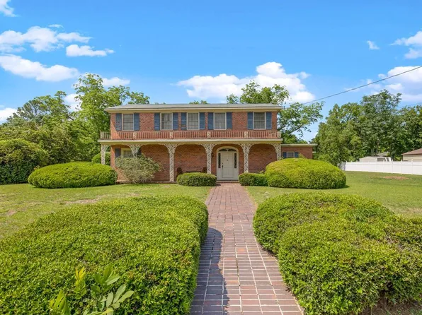 101 E King St, Newton, AL 36352