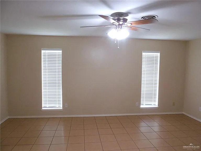 118 E Iris Ave — Photo 13