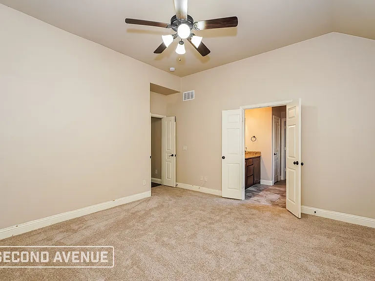 401 Bamborough Dr — Photo 13