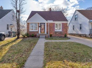 3327 Hollywood St, Dearborn, MI 48124