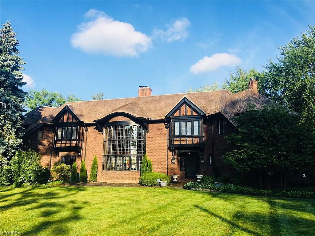 18200 Shaker Blvd Shaker Heights Oh 44120 Zillow