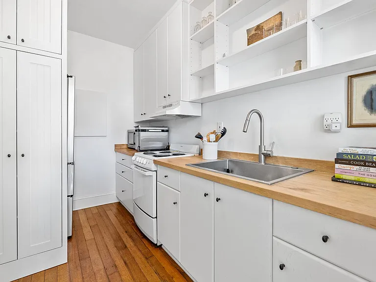 526 Catalonia Ave #1 — Photo 7